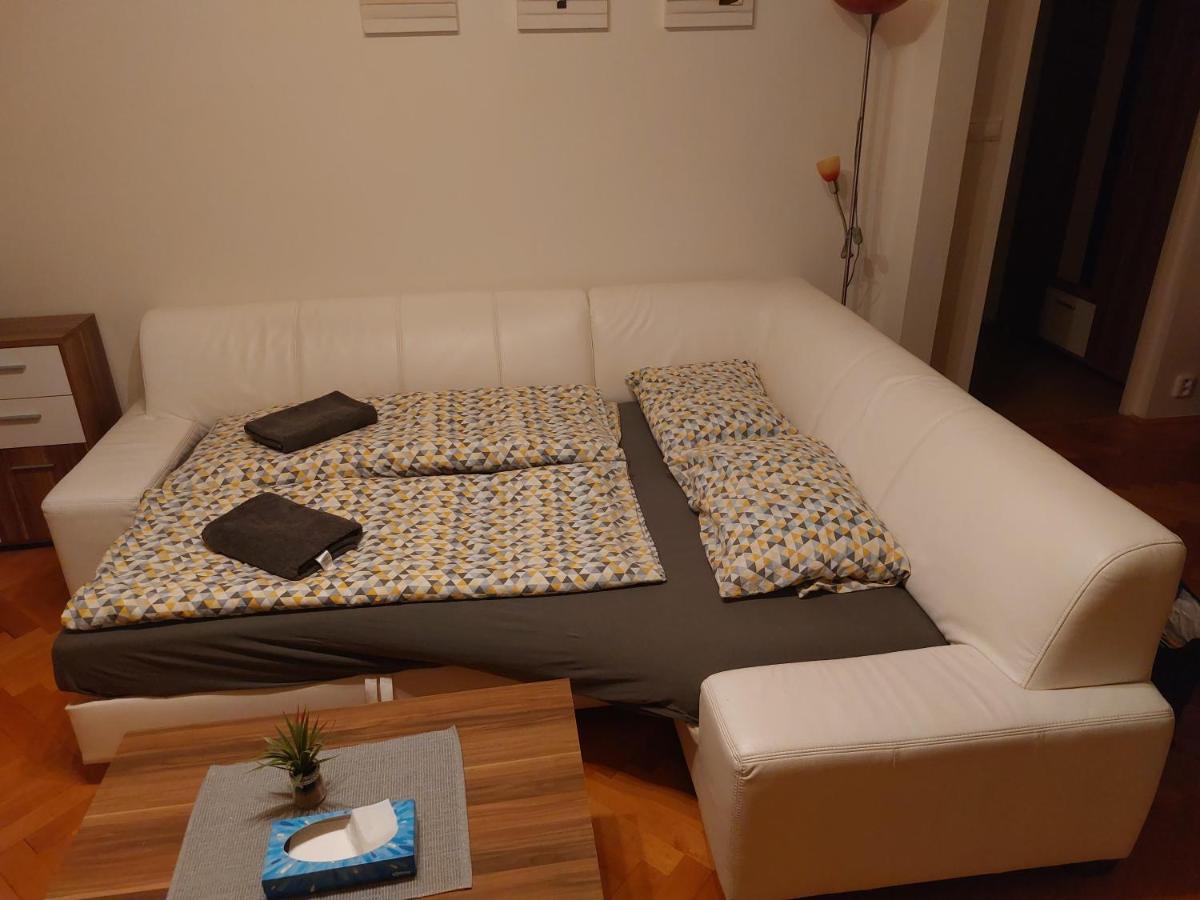 Apartman Merry Bratislava Exterior photo